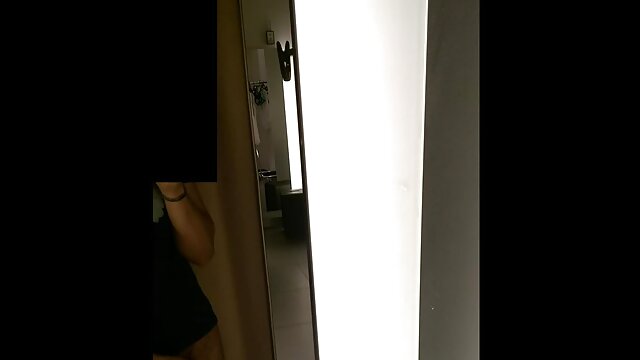 พยาบาลน่าอร่อยในชุดเซ็กซี่ รีเบคก้า กำลังเปลื้องผ้าในโรงพยาบาล วิดีโอ xxx18