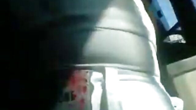 น่ารัก โง่ วัยรุ่น itches เธอ แน่น วิดีโอ โปั หี จาก ภายใน